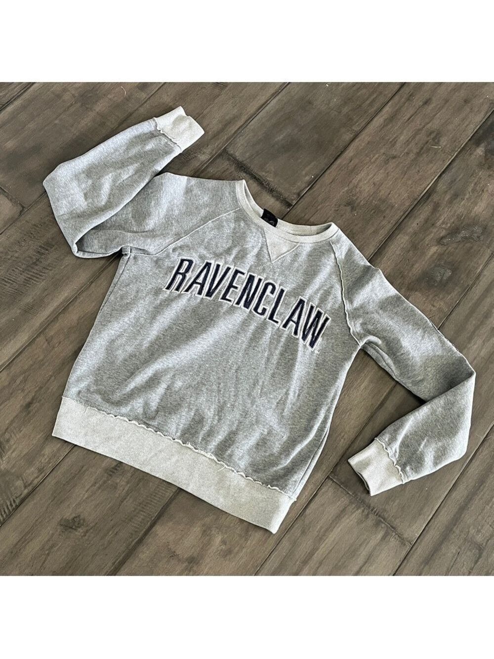 The Wizarding World of Harry Potter Ravenclaw Sweatshirt - Size Small